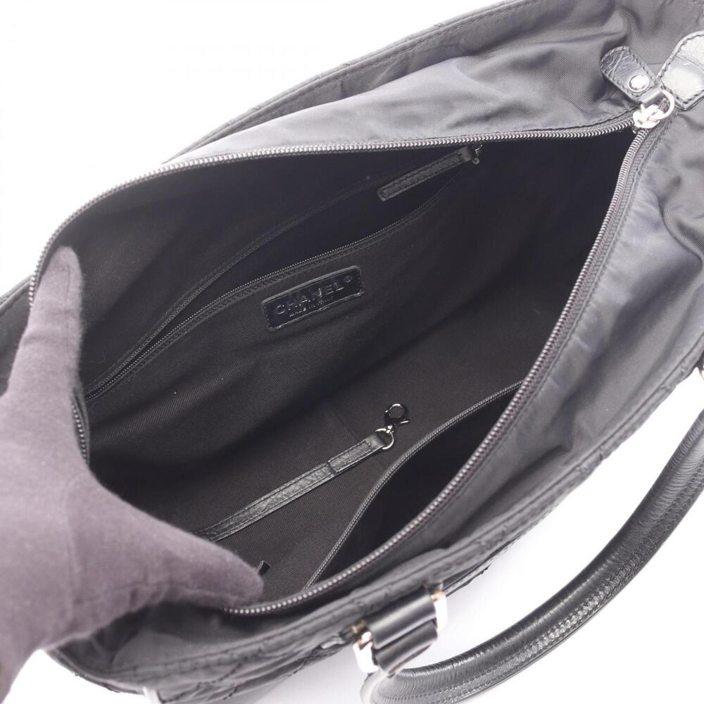 CHANEL Black Leather Tote Bag - Picture 3 of 10